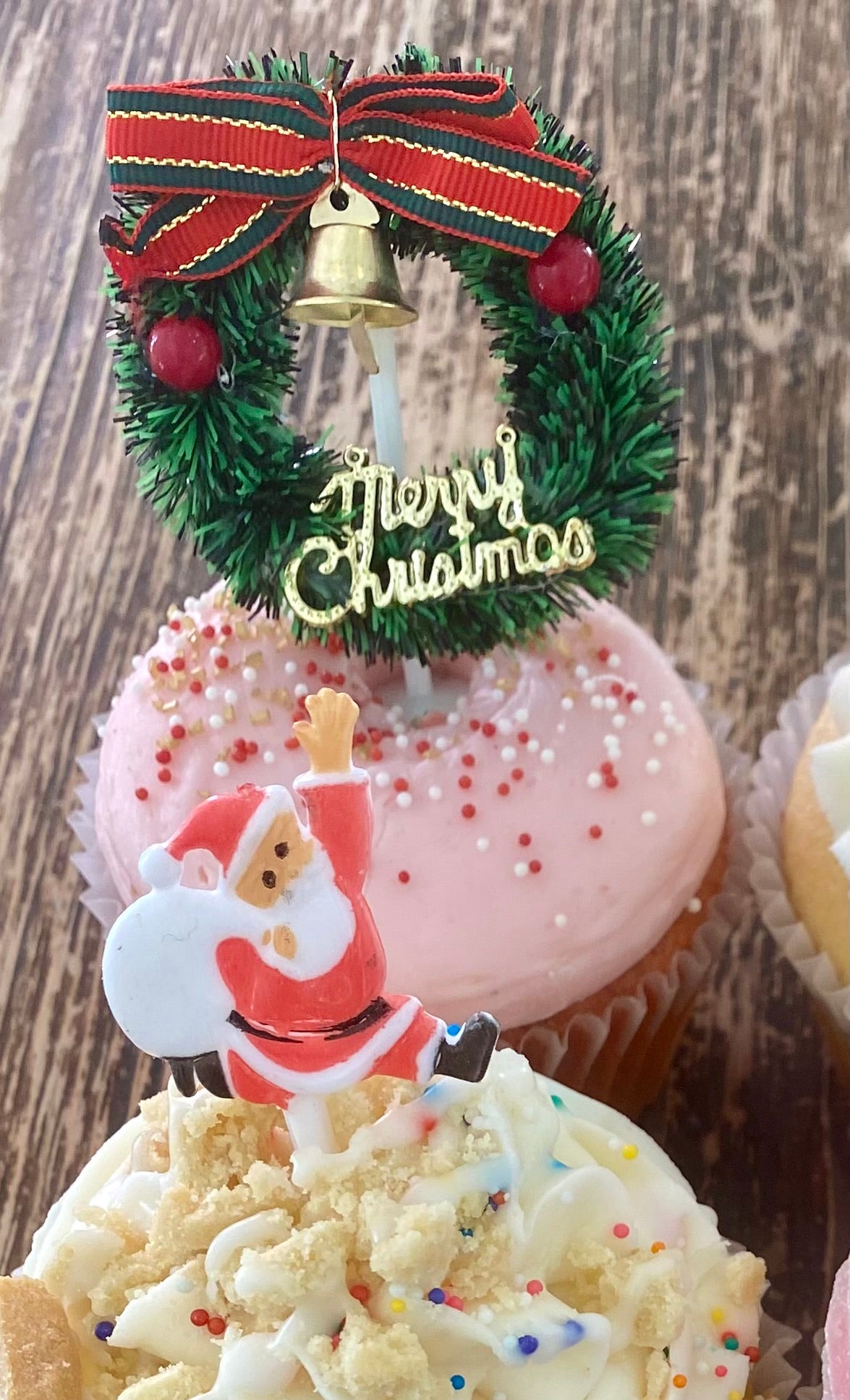 Twelve Cupcakes of Christmas w/Vintage Toppers Dozen