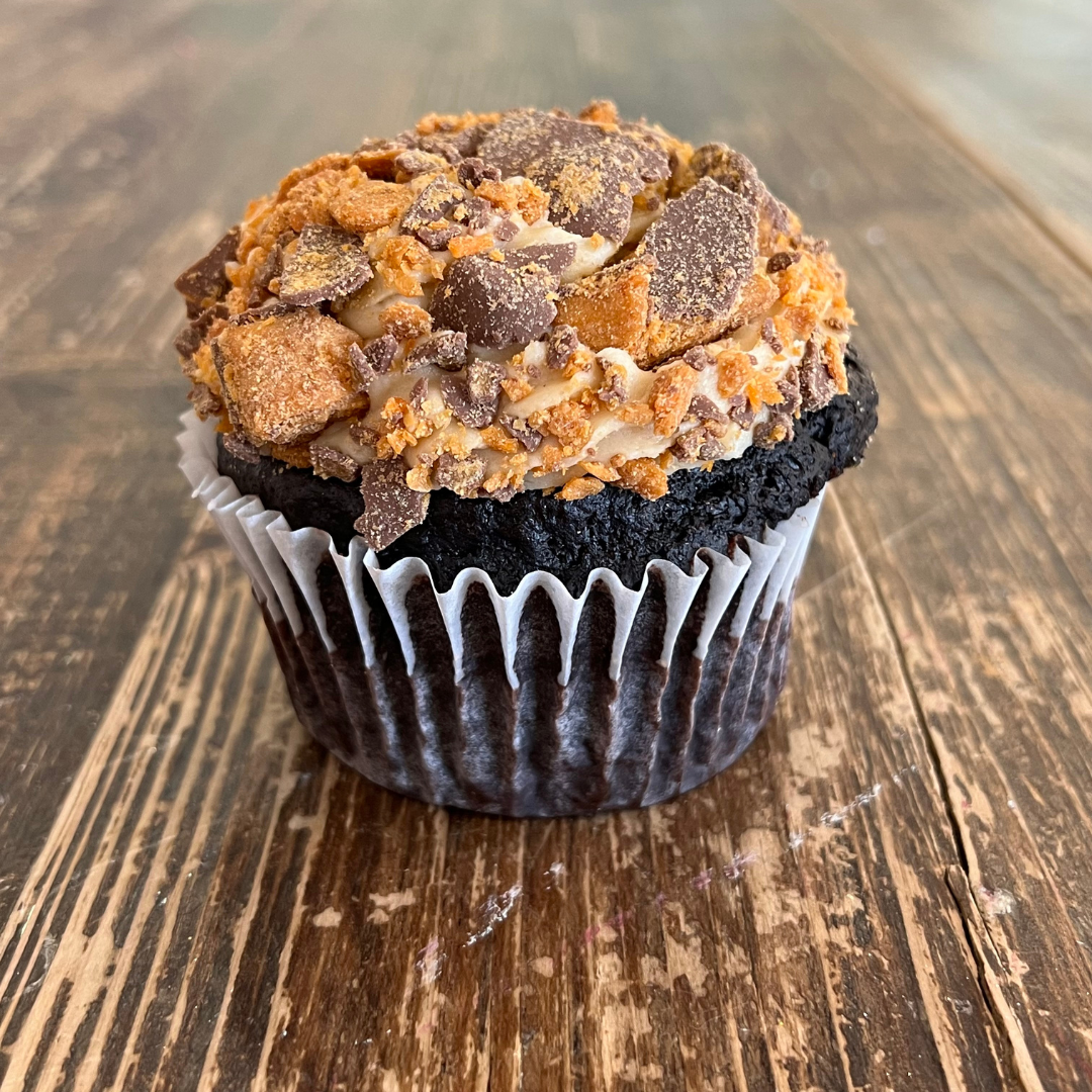 🍄 APRIL JUMBO CUPCAKE Special Flavor TWO PACK