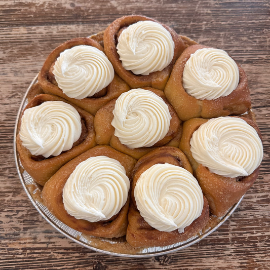 BRAND NEW! Cinnamon Rolls 8 Pack