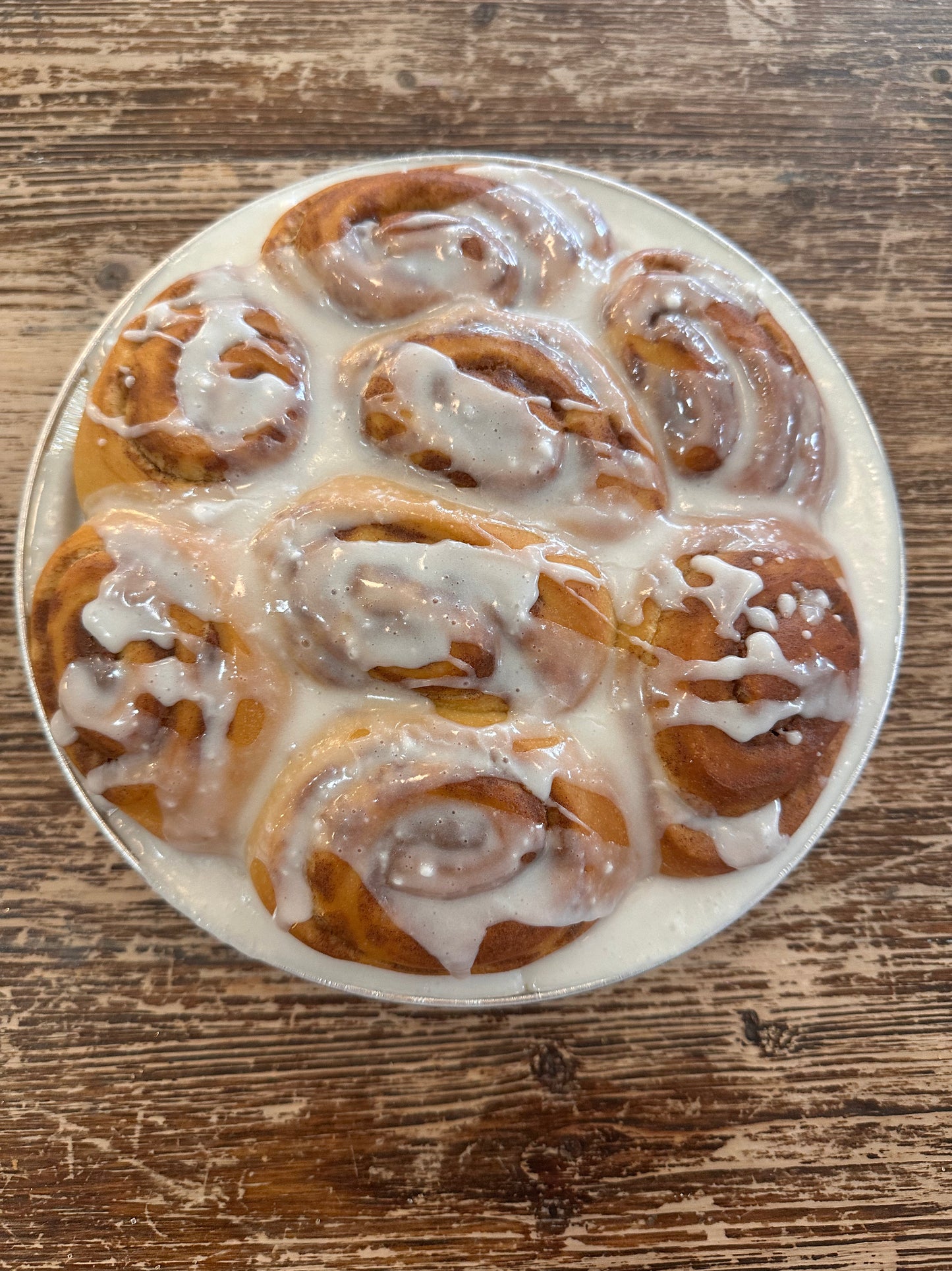 BRAND NEW! Cinnamon Rolls 8 Pack