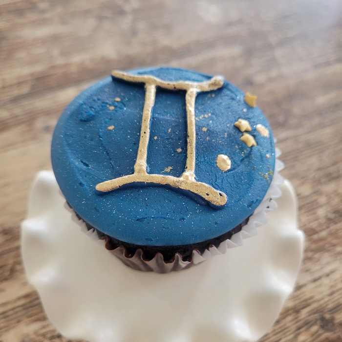 Zodiac Cupcake 2-Pack