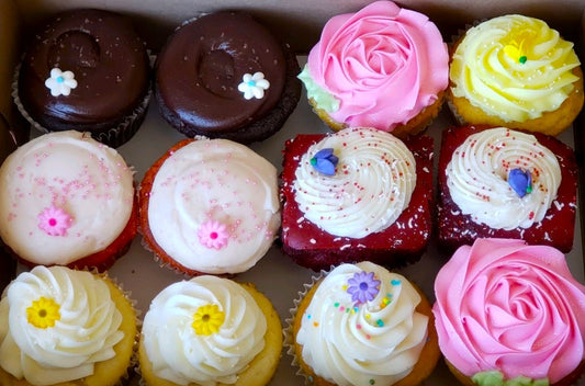 💐Mother's Day Dozen Jumbo Cupcake Variety 12-Pack- Choose Flavors!