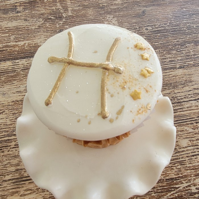 Zodiac Cupcake 2-Pack