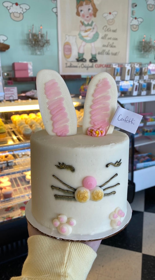 🐇Bunny Cake -5" Two Layers (feeds 6-8)