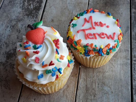Teacher Appreciation Jumbo Cupcake 2-Pack 🍎